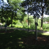Bild vom Spielplatz anzeigen.