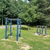 Bild vom Spielplatz anzeigen.