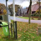 Bild vom Spielplatz anzeigen.