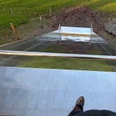 Bild vom Spielplatz anzeigen.