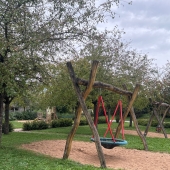 Bild vom Spielplatz anzeigen.