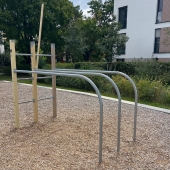 Bild vom Spielplatz anzeigen.