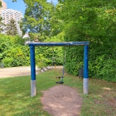 Bild vom Spielplatz anzeigen.