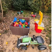 Bild vom Spielplatz anzeigen.