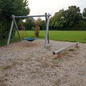 Bild vom Spielplatz anzeigen.