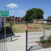 Bild vom Spielplatz anzeigen.