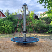 Bild vom Spielplatz anzeigen.