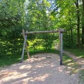 Bild vom Spielplatz anzeigen.