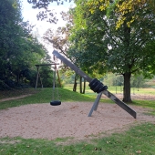 Bild vom Spielplatz anzeigen.
