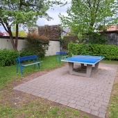 Bild vom Spielplatz anzeigen.