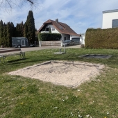 Bild vom Spielplatz anzeigen.