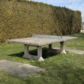 Bild vom Spielplatz anzeigen.