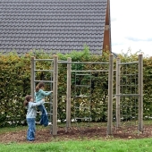 Bild vom Spielplatz anzeigen.