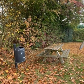 Bild vom Spielplatz anzeigen.