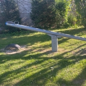 Bild vom Spielplatz anzeigen.