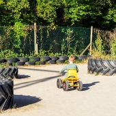 Bild vom Spielplatz anzeigen.