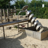 Bild vom Spielplatz anzeigen.