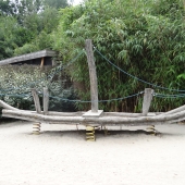 Bild vom Spielplatz anzeigen.