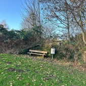 Bild vom Spielplatz anzeigen.