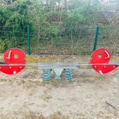 Bild vom Spielplatz anzeigen.