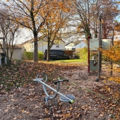 Bild vom Spielplatz anzeigen.