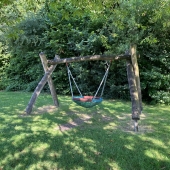 Bild vom Spielplatz anzeigen.