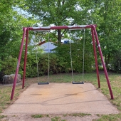 Bild vom Spielplatz anzeigen.