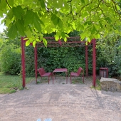 Bild vom Spielplatz anzeigen.