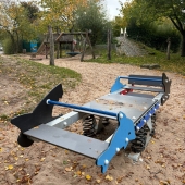 Bild vom Spielplatz anzeigen.