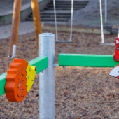 Bild vom Spielplatz anzeigen.