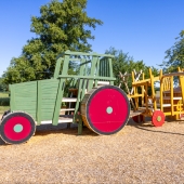 Bild vom Spielplatz anzeigen.
