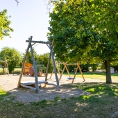 Bild vom Spielplatz anzeigen.