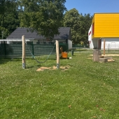 Bild vom Spielplatz anzeigen.