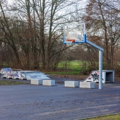 Bild vom Spielplatz anzeigen.