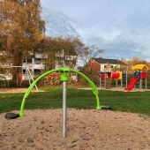 Bild vom Spielplatz anzeigen.