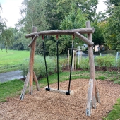 Bild vom Spielplatz anzeigen.