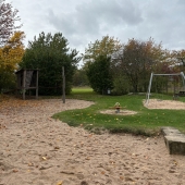 Bild vom Spielplatz anzeigen.