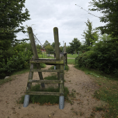 Bild vom Spielplatz anzeigen.