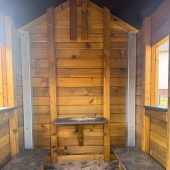 Bild vom Spielplatz anzeigen.