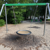 Bild vom Spielplatz anzeigen.