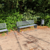 Bild vom Spielplatz anzeigen.