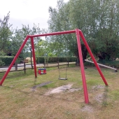 Bild vom Spielplatz anzeigen.