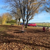 Bild vom Spielplatz anzeigen.