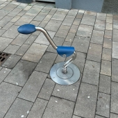 Bild vom Spielplatz anzeigen.