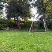 Bild vom Spielplatz anzeigen.