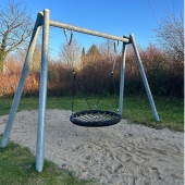 Bild vom Spielplatz anzeigen.