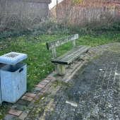 Bild vom Spielplatz anzeigen.