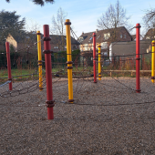 Bild vom Spielplatz anzeigen.