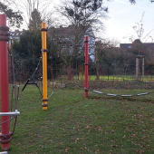 Bild vom Spielplatz anzeigen.