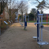 Bild vom Spielplatz anzeigen.